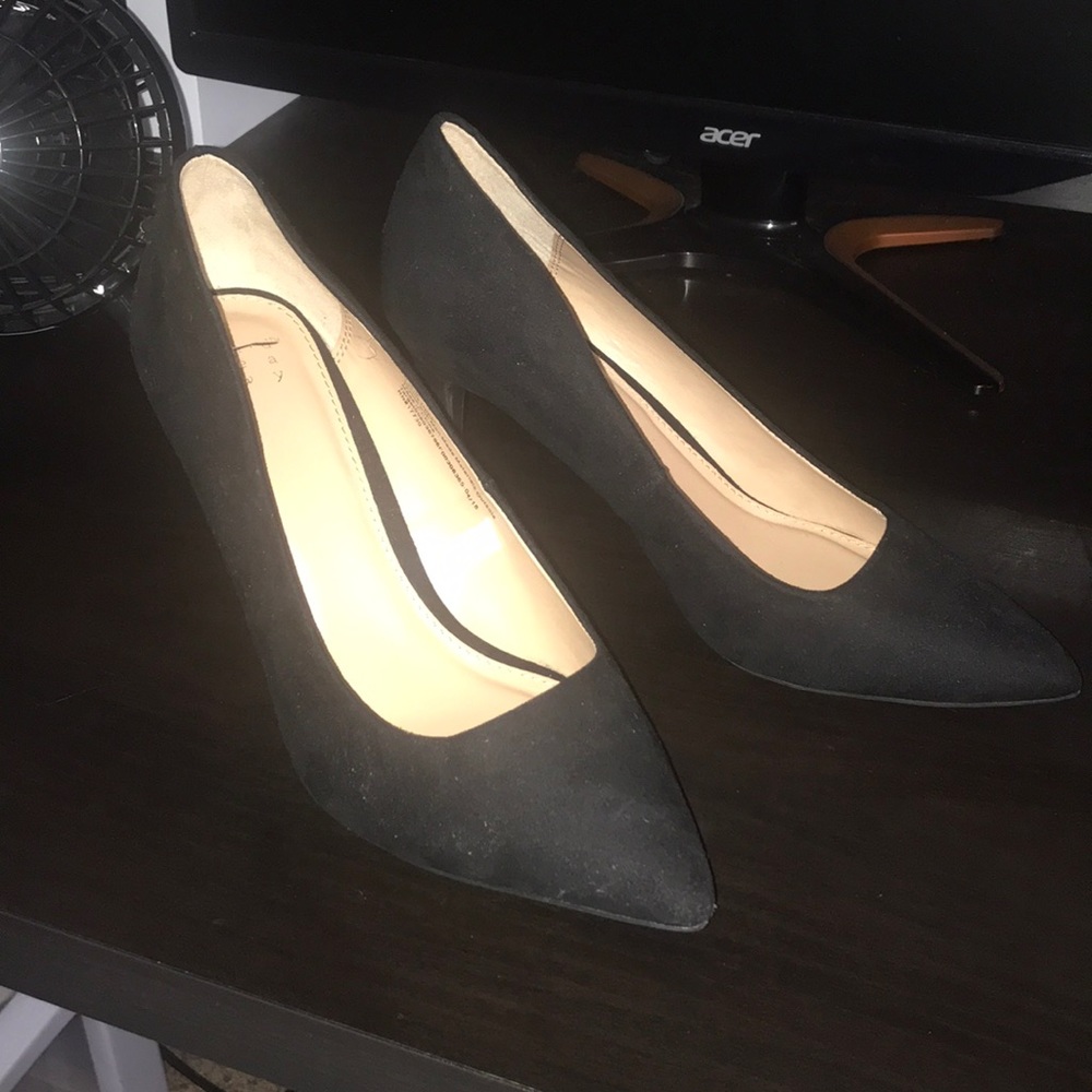 Black stilettos